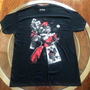 LICENSED DC COMICS HARLEY QUINN SMOKING GUN WILD CARD LARGE MEN’S T-SHIRT NWOT